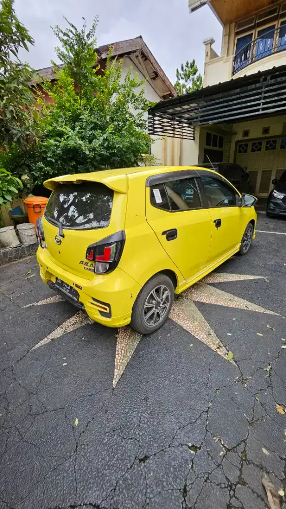 Dijual Daihatsu Ayla 1,2 R Deluxe Matic
