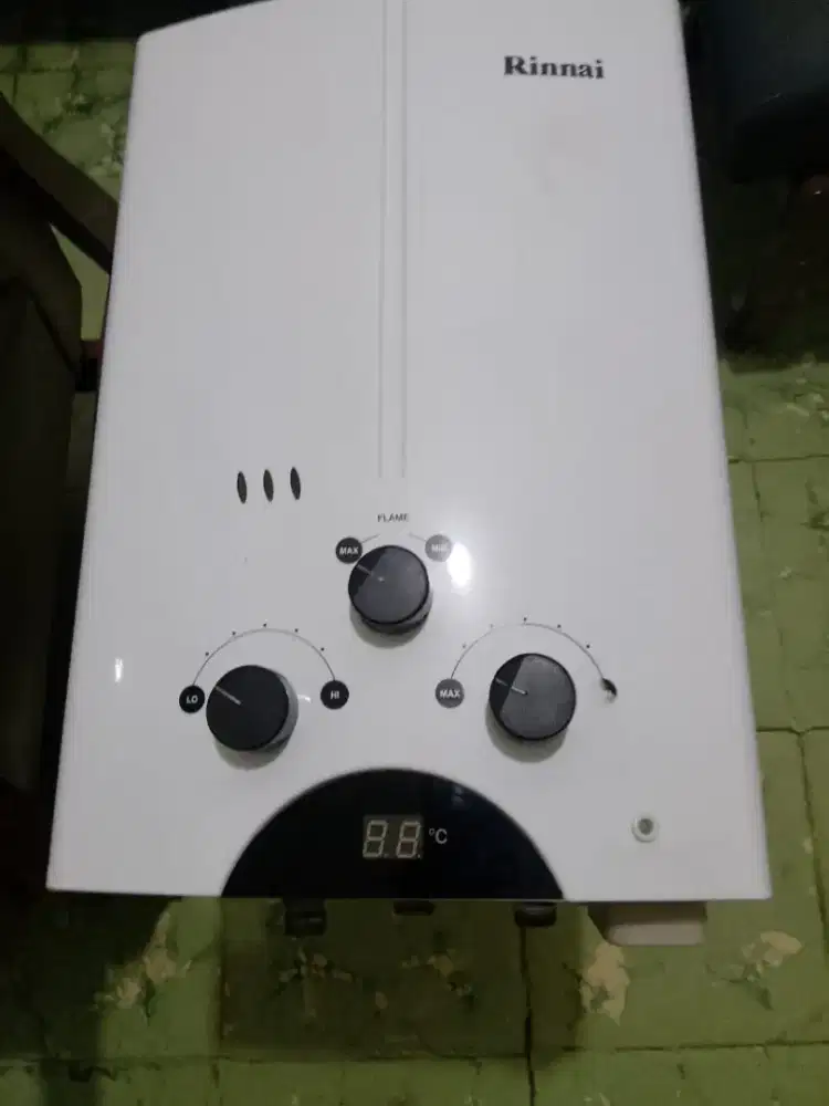 Dijual W.Heater Rinnai 5 Ltr LPG
