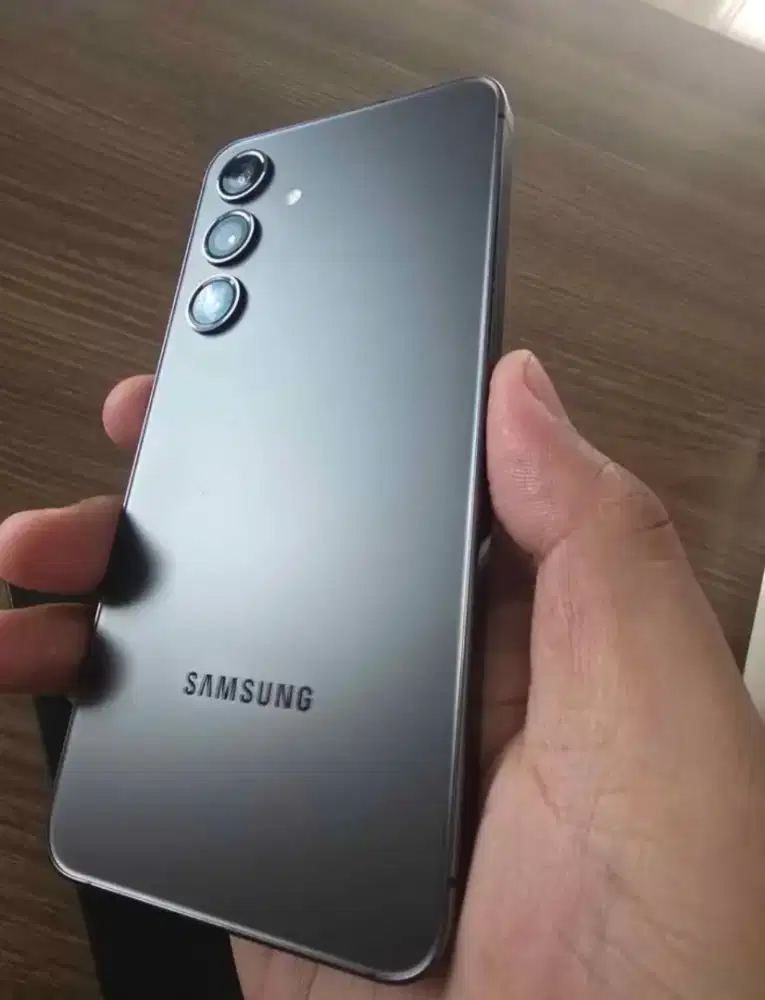 Samsung S24 8/256 GB Garansi Panjang