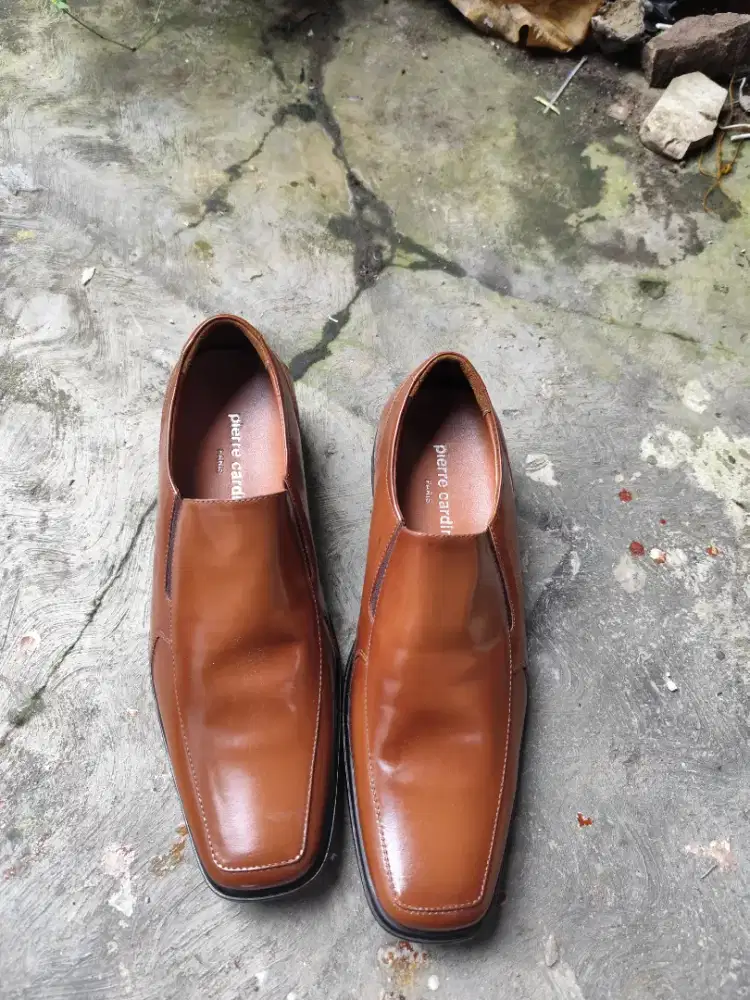 Sepatu pierre cardin original mulus