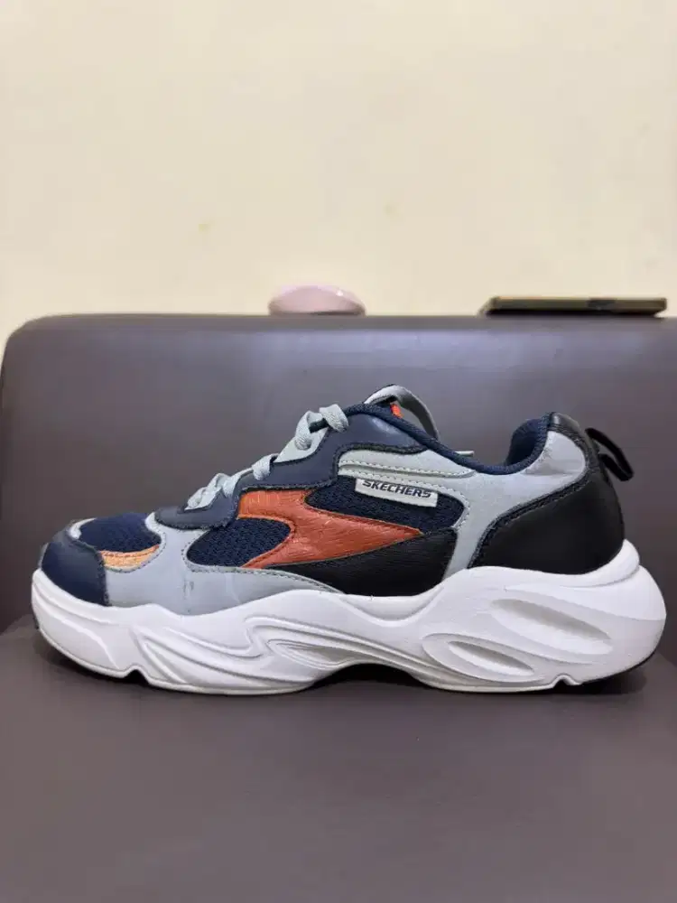 Sepatu Skechers ori (42) sport