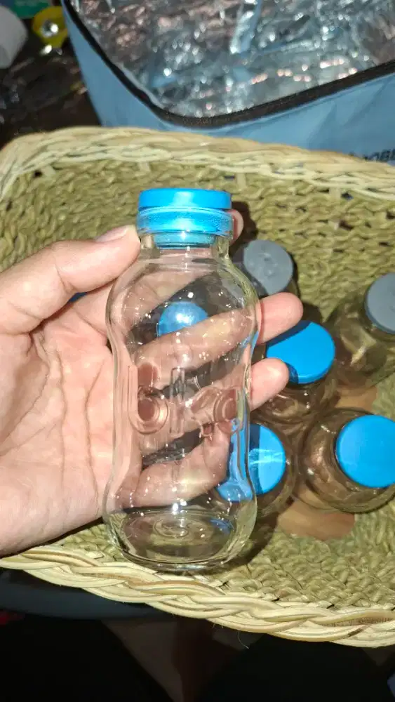 Botol penampungan asi