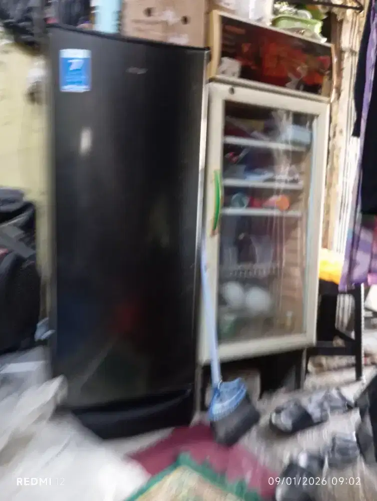 kulkas 1 pintu merek aqua kondisi tidak dingin jual murah