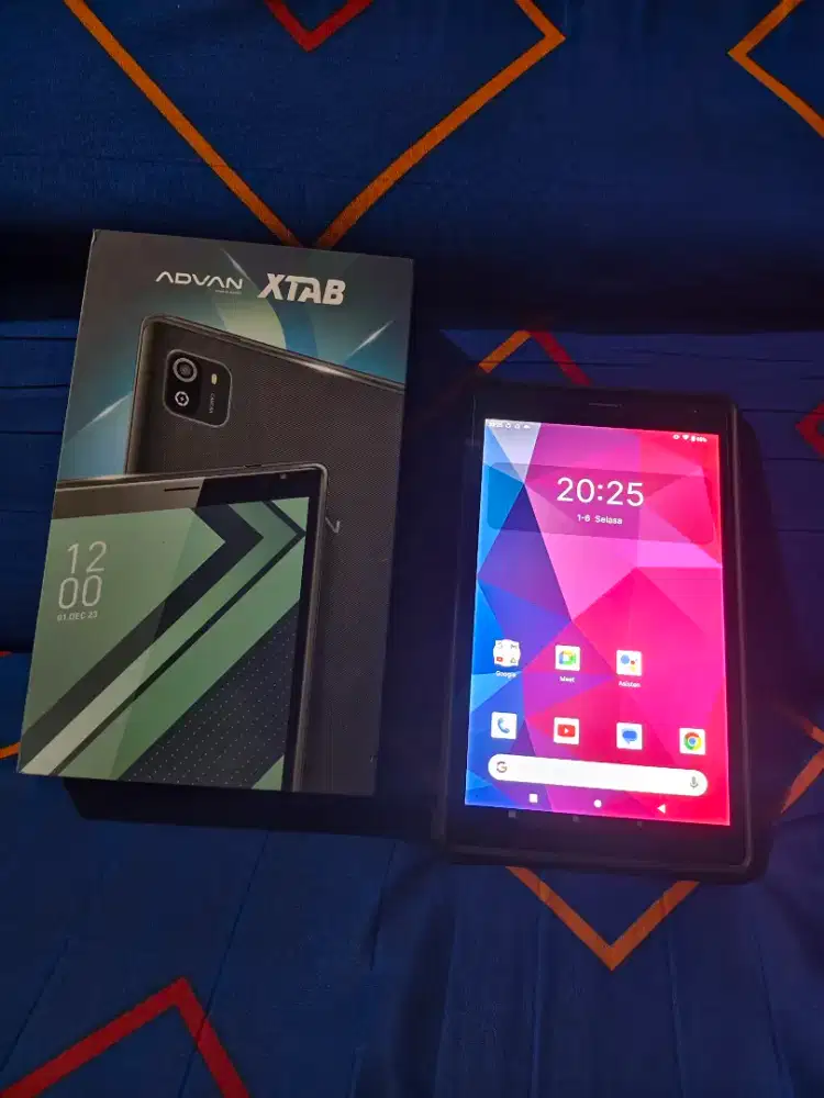 Advan X-tab 4/64