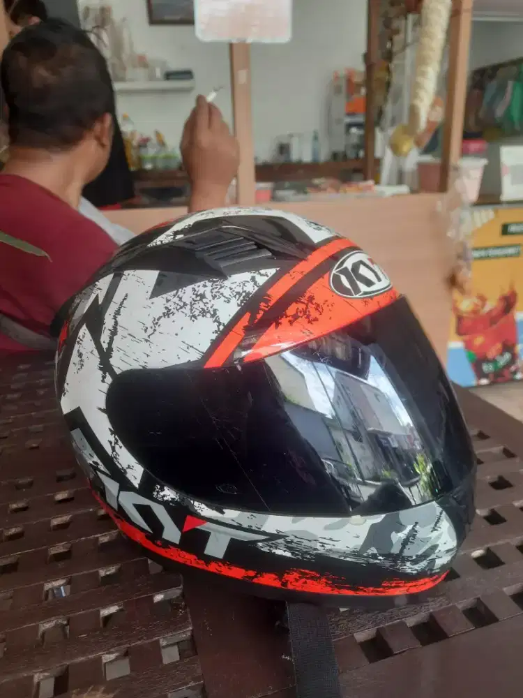 Helm kyt R10 fullface