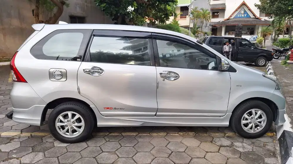AVANZA 1.3 G Luxury 2015 Istimewa