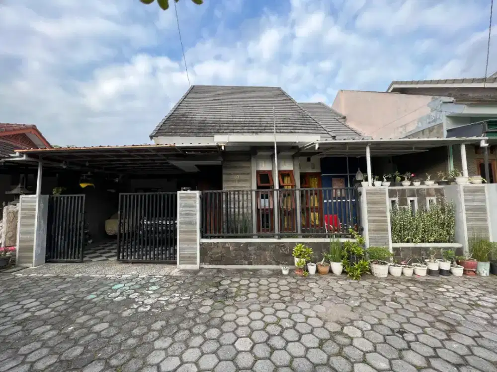 Rumah di Bumi Avia Permai
