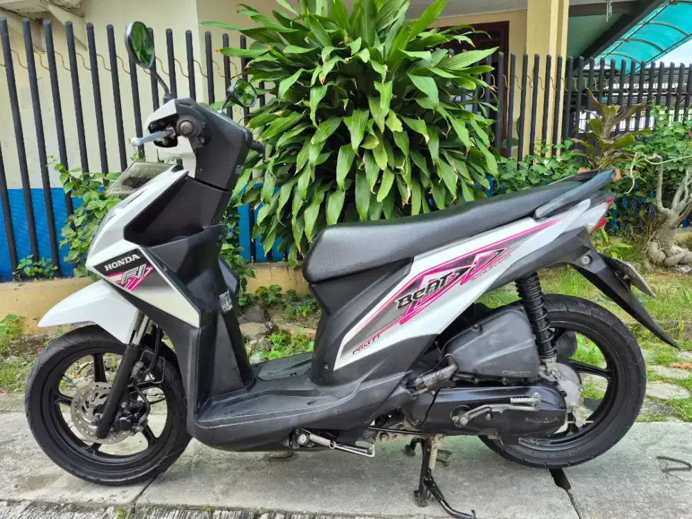 Honda Beat FI CBS ‼️ , Th 2013 , Putih