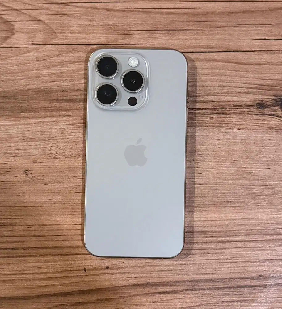 Iphone 15 pro 128 Natural titanium