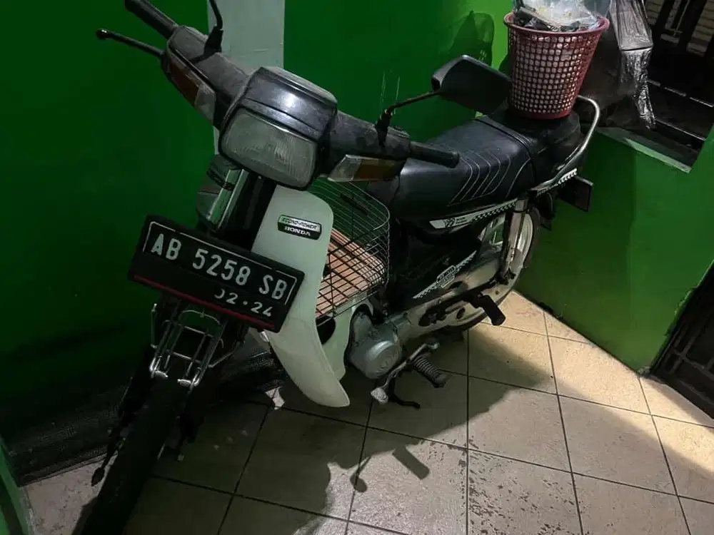 Honda Astrea star