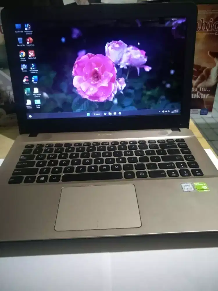 MURAH SEKOLAH,KULIAH GEN 7 RAM 8 GB ,SSD NGEBUT