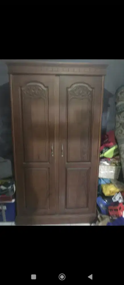 Lemari Kayu Jati Masih Terlihat Gress Bagus Baik