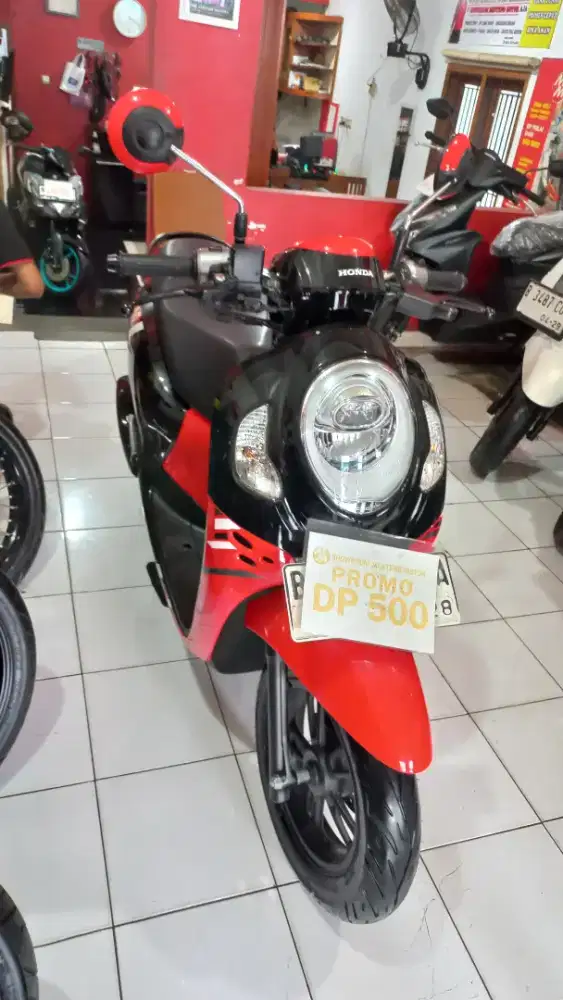 SCOOPY FASHION DIJUAL MURAH KREDIT DP 500RIBU