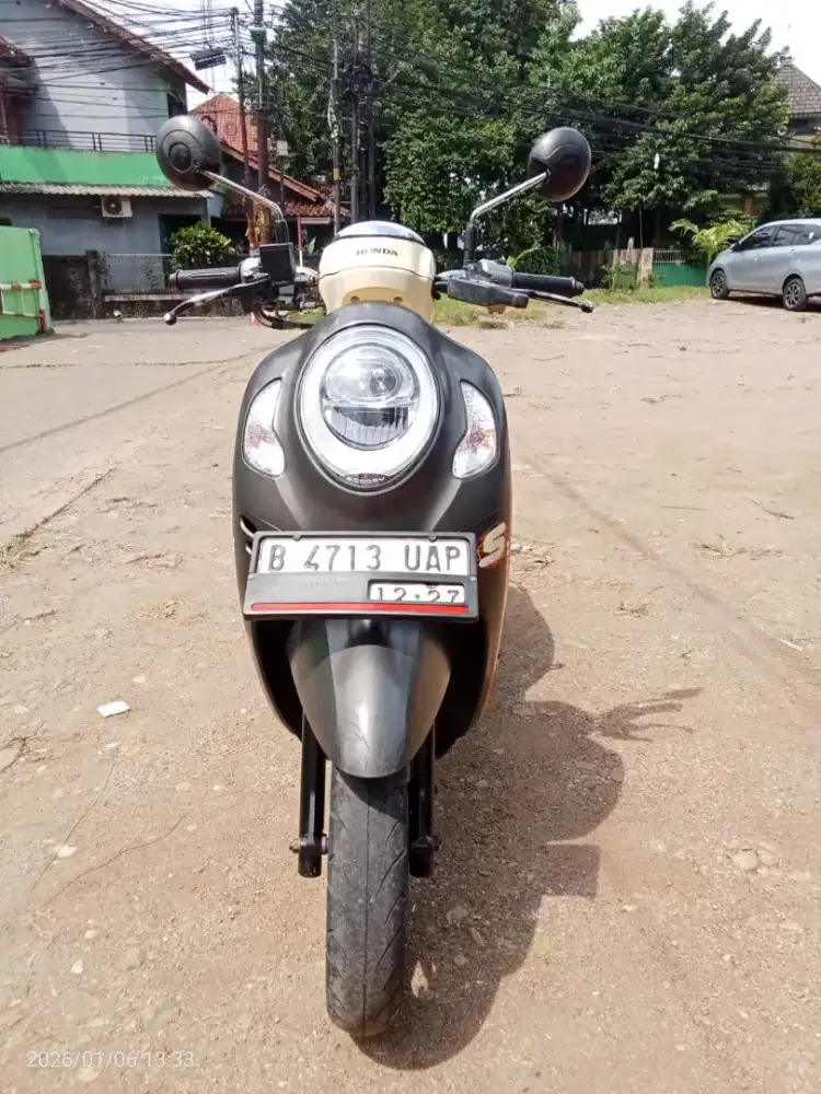 Scoopy Fashion ISS 2022