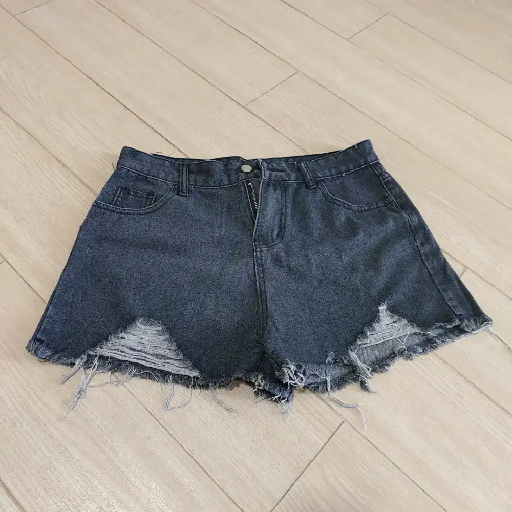 Celana jeans pendek / celana pendek / celana jeans / jeans pendek