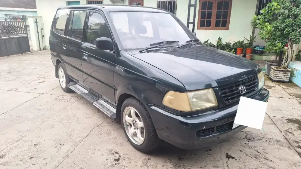 Toyota Kijang LGX 1.8 EFI
