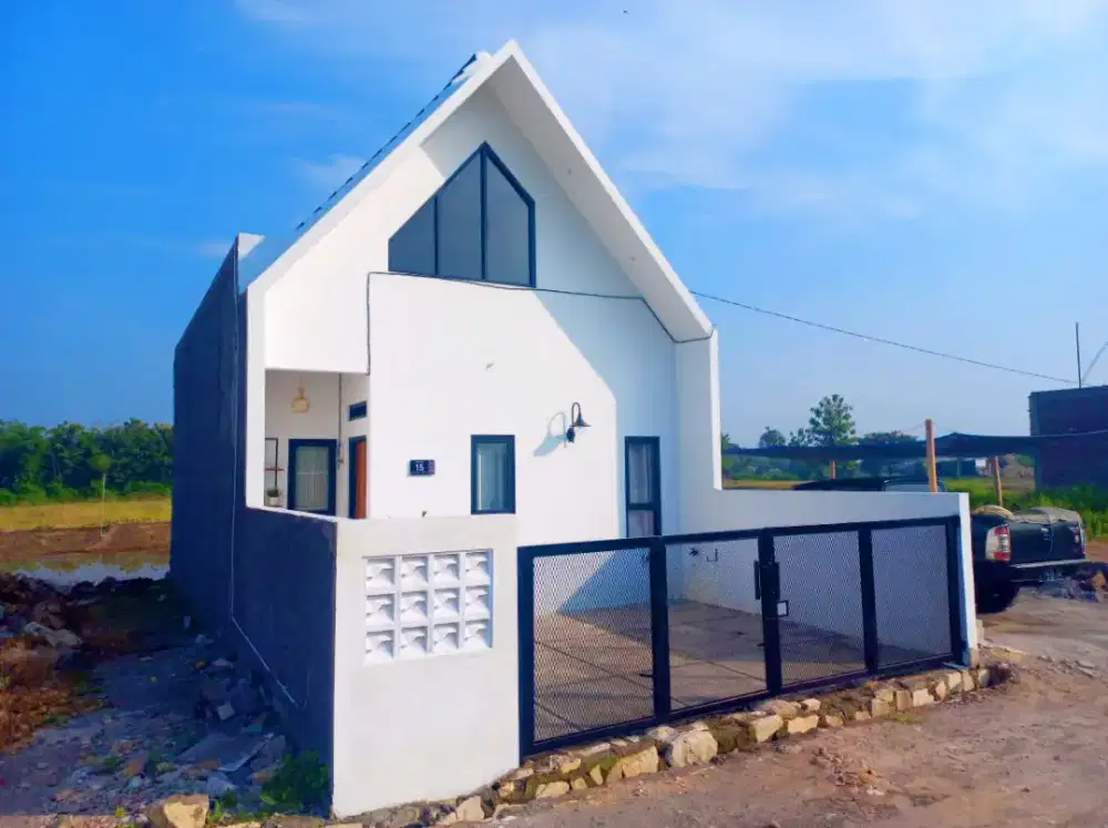 DIJUAL RUMAH ESTETIK KARANGANYAR