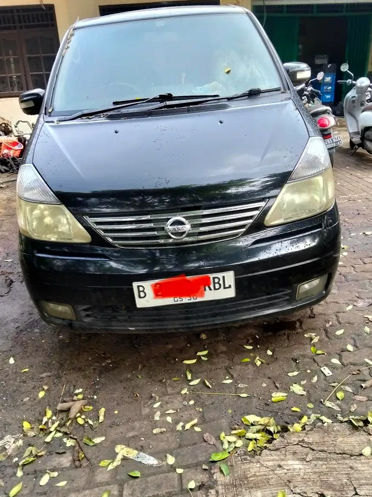 Nissan Serena 2010 Bensin