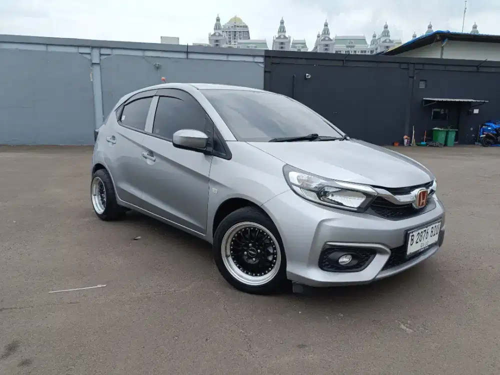 HONDA BRIO E AT SILVER 2019 TDP MURAH!!