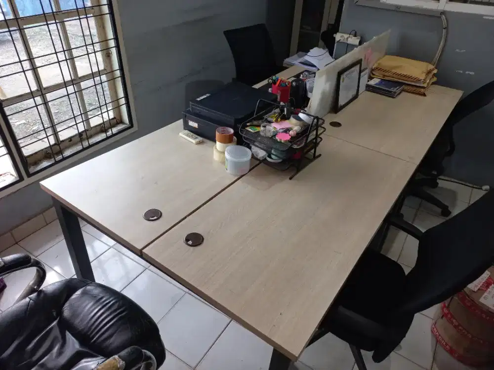 FLASH SALE MEJA KANTOR / MEJA MEETING / MEJA BELAJAR