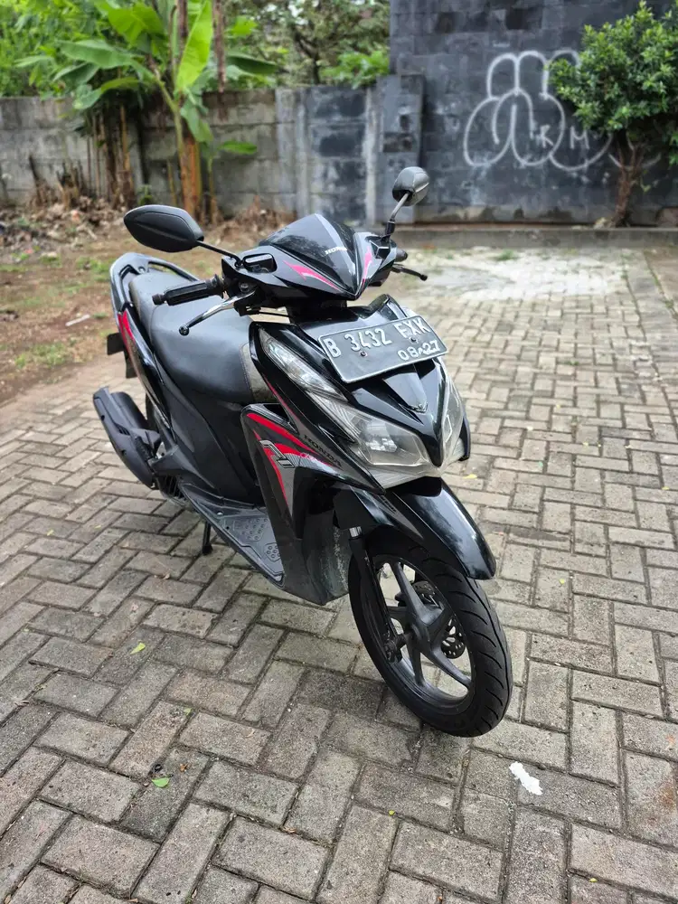 Dijual Honda Vario KZR tahun 2014 pajak hidup