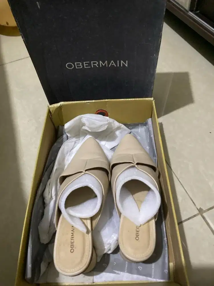 Sepatu obermain
