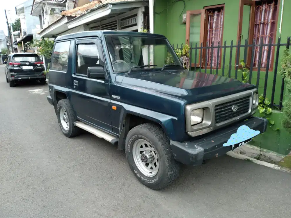 DAIHSU FEROZA TAHUN 1995 STANDART