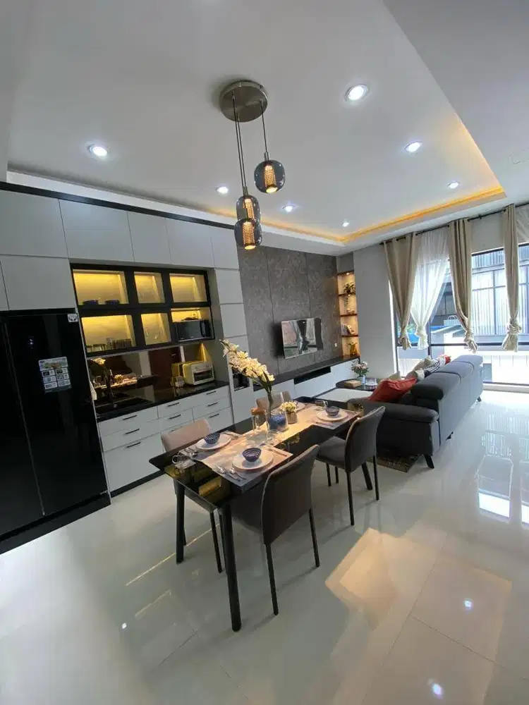 Dijual Rumah Nyaman Terawat Setraduta Bandung Furnished