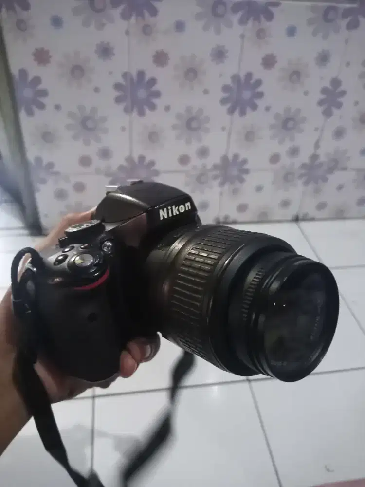 Kamera 2nd nikon d5100 layar flip