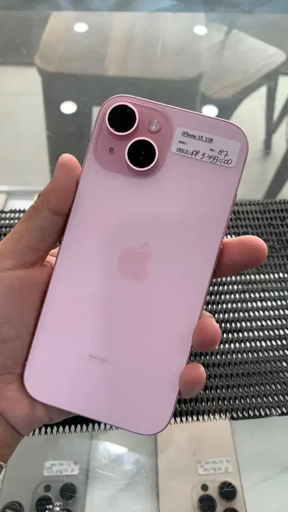 iPhone 15 ram 128gb ibox warna pink , BISA KREDIT