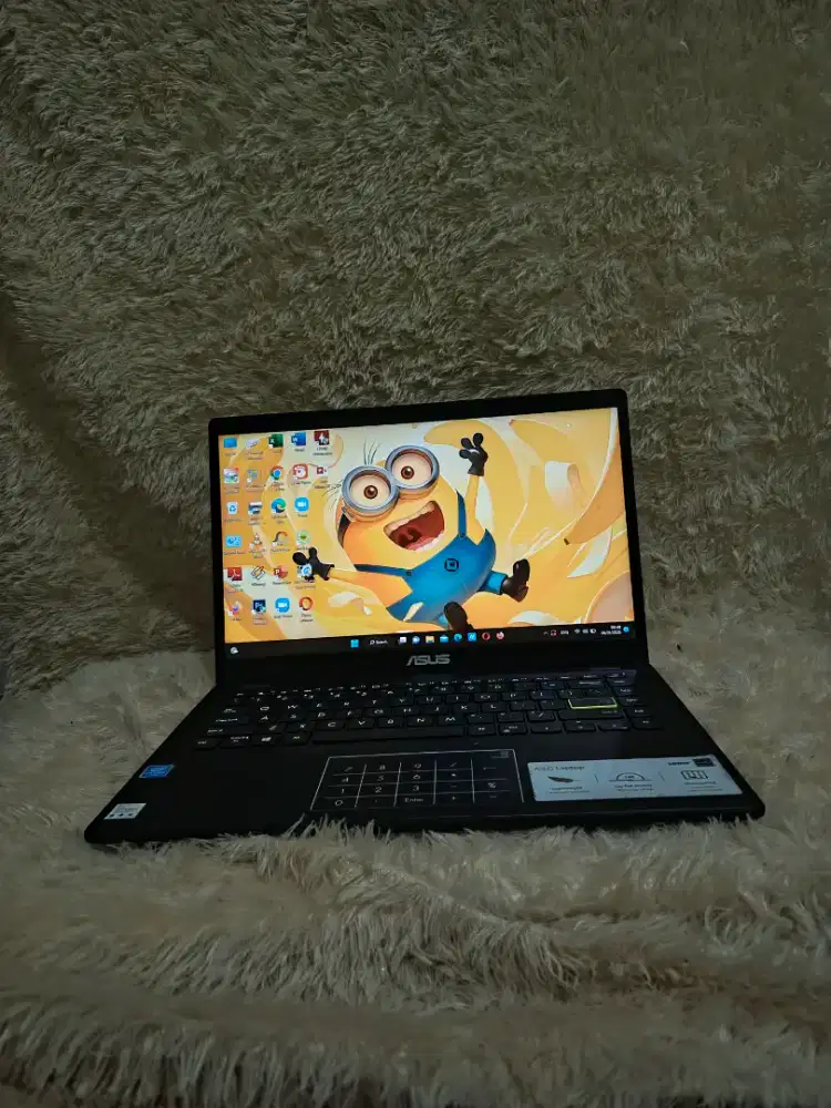 Laptop asus vivobook E410MA