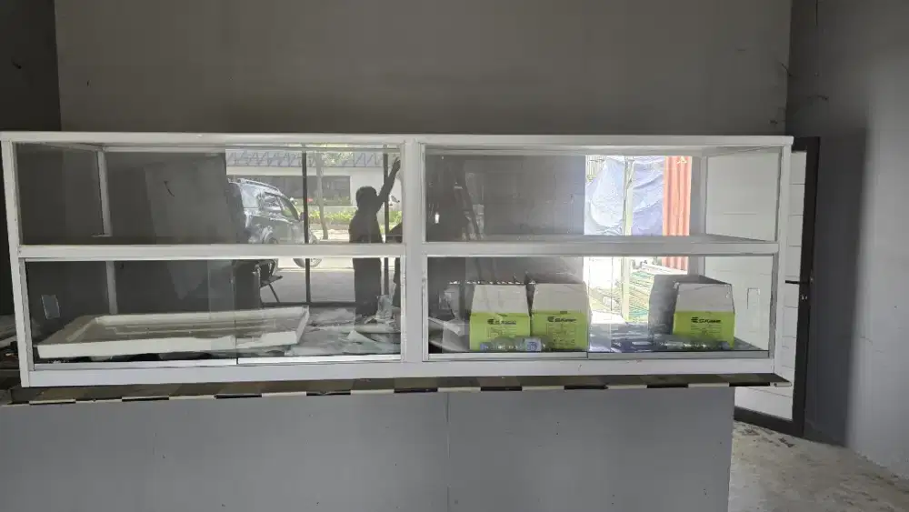 Di jual etalase ccok buat jualan makanan
