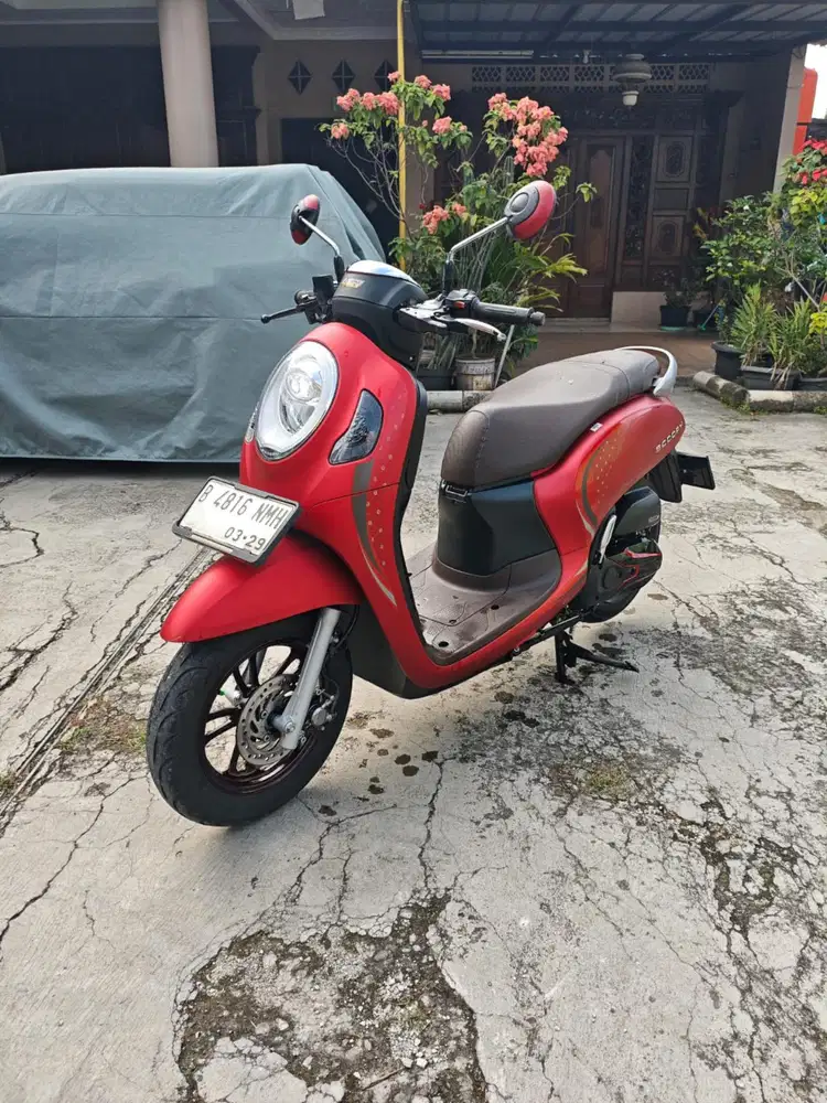 Scoopy keyless Prestige 2024 lengkap hidup