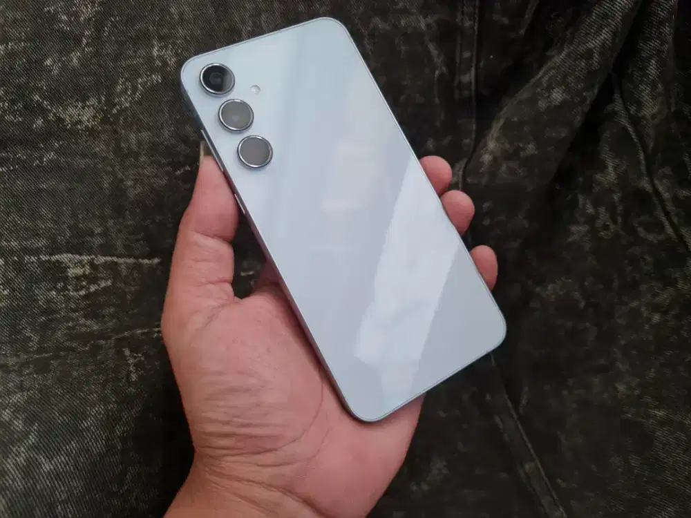 Samsung A55 5G ram 8/256gb Unit only Nominus