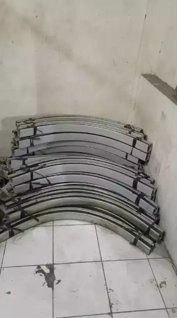 Rel Tikung Atas R60 4800 Komponen Pintu Garasi Sliding Tikung Lipat