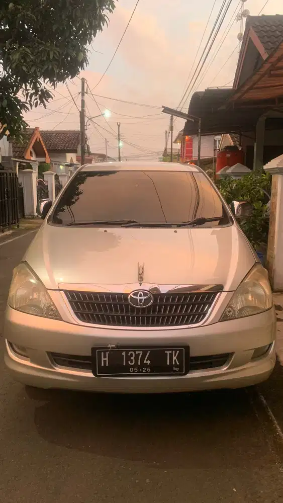 Toyota Kijang Innova 2006 Bensin