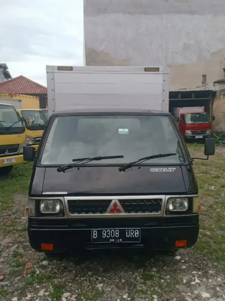 MITSUBISHI L 300 BOX ALUMINIUM THN 2012