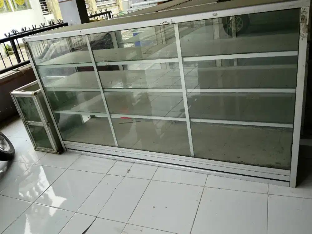 Etalase super kokoh tebal jadul