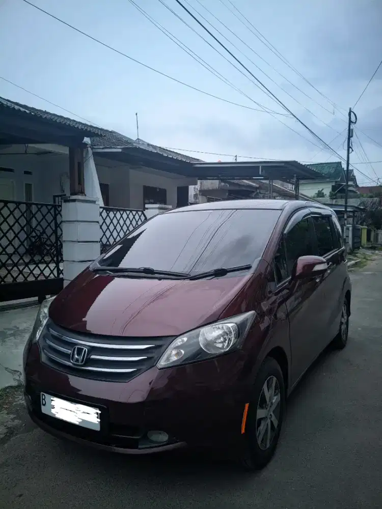 Honda Freed PSD 2012