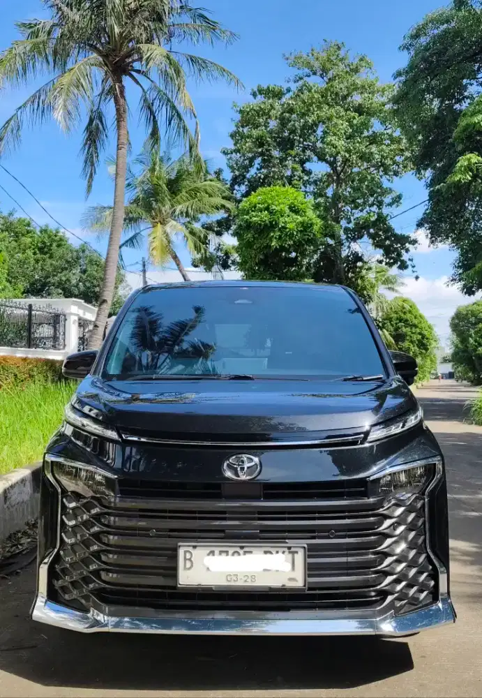 Toyota voxy 2.0 matic 2023
