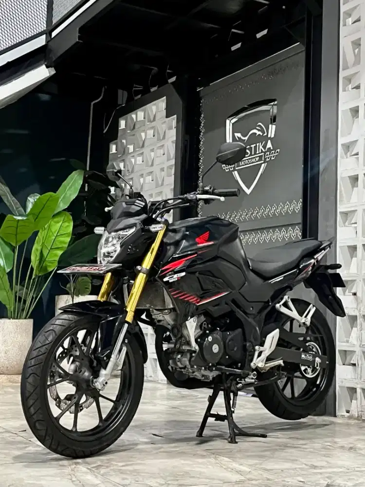 HONDA CB 150R 2021 - Chintia Mustika