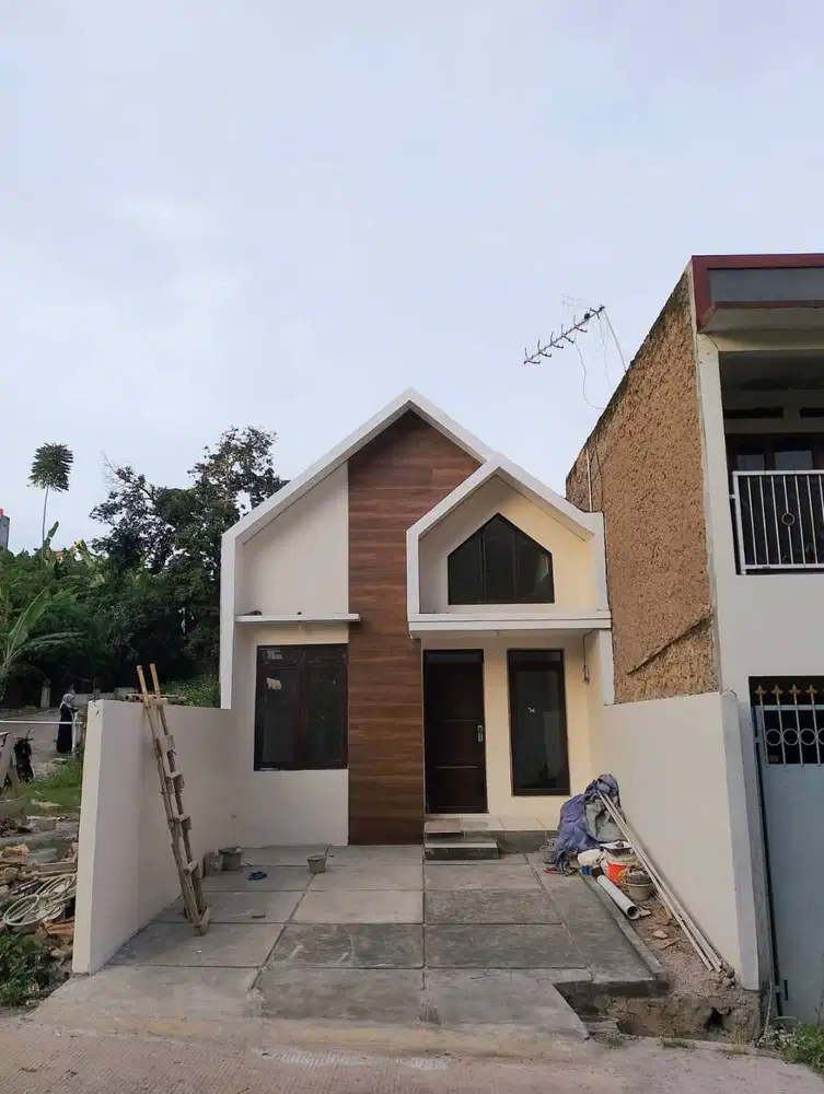 Rumah baru siap huni 8 menit dari Alun-Alun CIMAHI