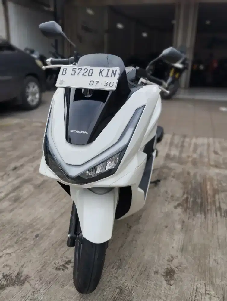 LIKE NEW PCX 160 CBS 2025 DP 2jt KM 7k Cash Kredit TT Tokped