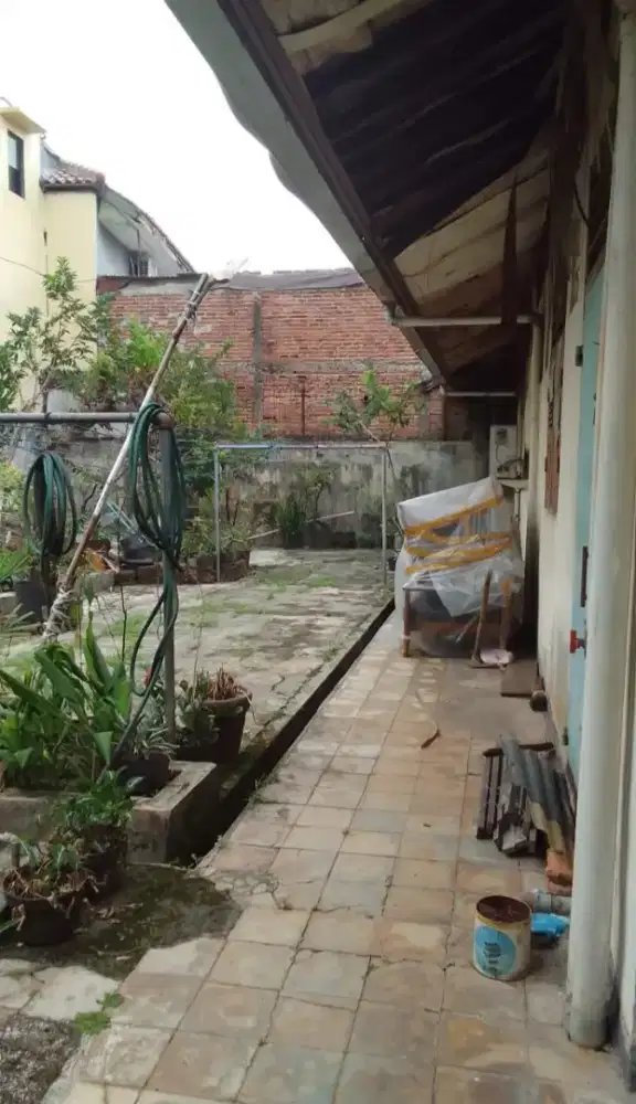 Jual Cepat Rumah Hitung Tanah di Ciledug. Strategis dan Tidak Banjir