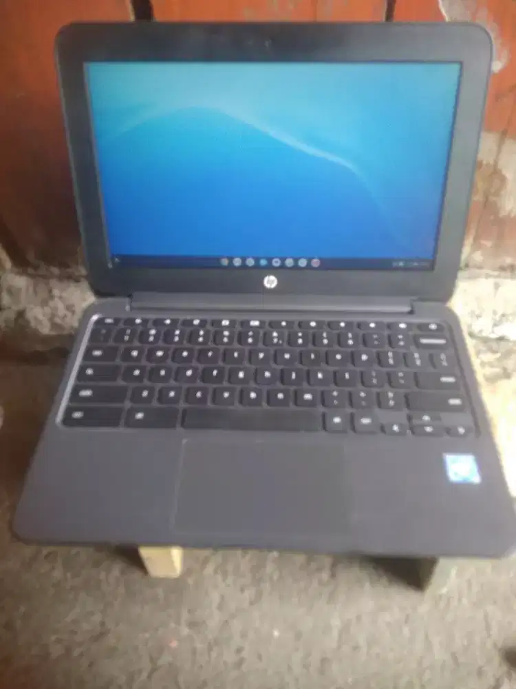 Chromebuuk tipe 11g5 ee ram 4