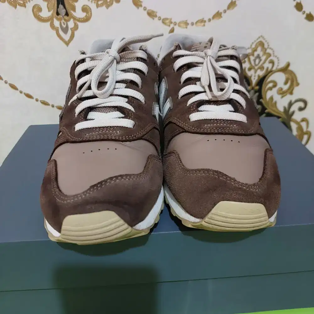 Sepatu New Balance 373 ORI. jarang pakai. Beli dimall. Masih ada nota