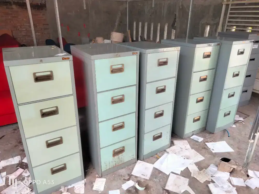 File Cabinet merk lion plat tebal