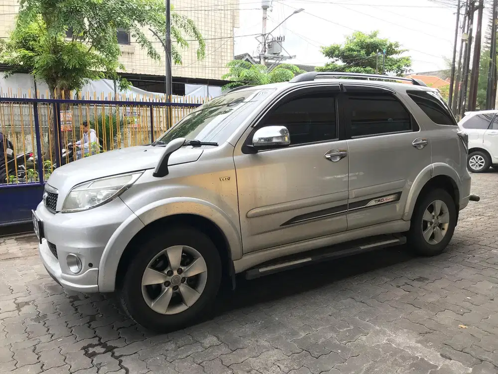 Toyota Rush 2012 Bensin