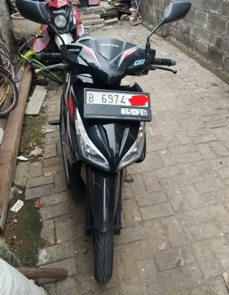 Bismillah dijual motor honda vario 110 fi