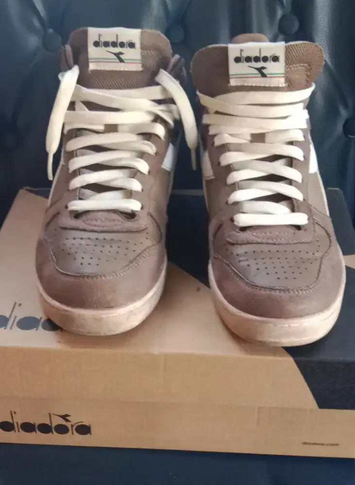 Diadora. Magic basket demi stained